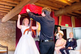 Hochzeitsshow mit fliegendem Tisch in Aachen
